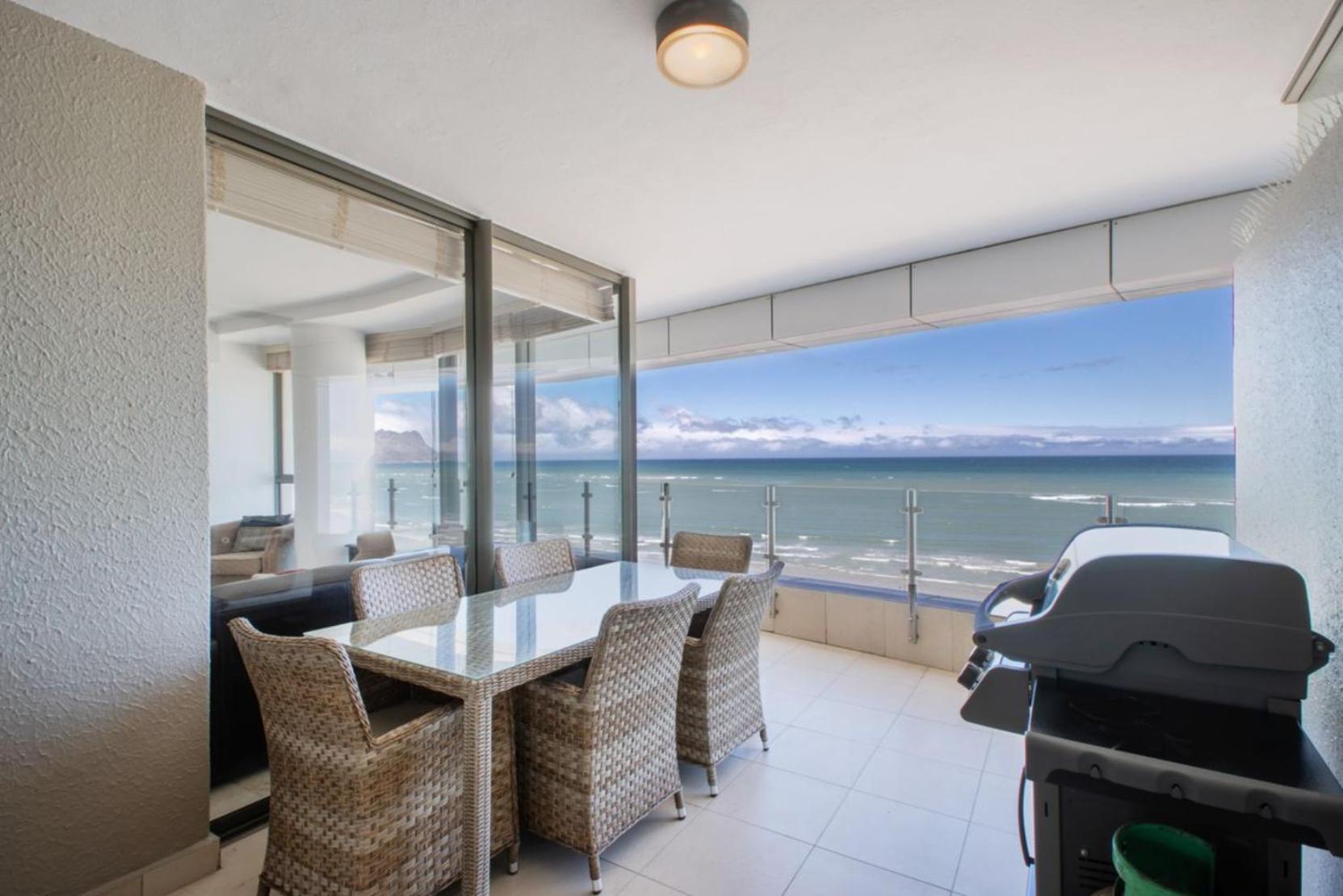 Apartment Topaz 801 Luxury On Front, South Africa *